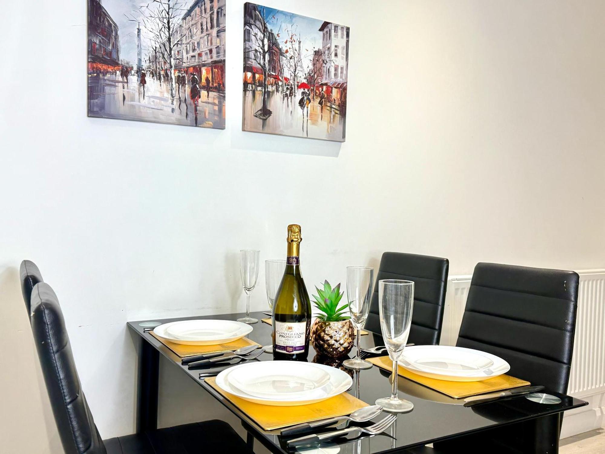 Hazel 1-Bedroom Cousy Flat, Parking, Wifi, Prime Location, Close To Blenheim Palace & Oxford Kidlington Exteriör bild